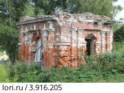 Старые развалины в Малоярославце (2012 год). Стоковое фото, фотограф Free Wind / Фотобанк Лори