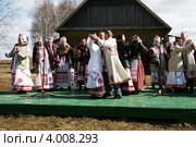 Пение народных песен, Беларусь (2012 год). Редакционное фото, фотограф Марина Шатерова / Фотобанк Лори