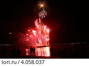 Праздничный салют в Казани (2008 год). Стоковое фото, фотограф Наталья Нестерова / Фотобанк Лори