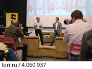Известный английский фотограф Майкл Фриман ведет мастер-класс (2012 год). Редакционное фото, фотограф Сергей Лаврентьев / Фотобанк Лори