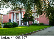 Дом "Офицеров", г.Пермь (2012 год). Редакционное фото, фотограф Тимур Кузяев / Фотобанк Лори