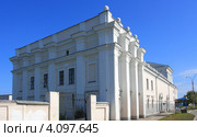Здание театра. Город Ирбит (2012 год). Стоковое фото, фотограф Анатолий Матвейчук / Фотобанк Лори