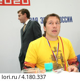 Предприниматель Евгений Чичваркин и бизнесмен Александр Мамут (2008 год). Редакционное фото, фотограф Александр С. Курбатов / Фотобанк Лори