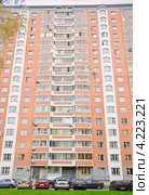 Фрагмент монолитно-кирпичного дома (2012 год). Редакционное фото, фотограф Алёшина Оксана / Фотобанк Лори