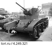 Советский легкий танк БТ-7 (2013 год). Редакционное фото, фотограф Александр Алексеевич Миронов / Фотобанк Лори