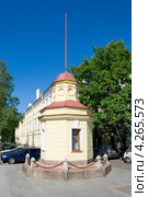 Павильон мареографа кронштадтского футштока. Кронштадт (2012 год). Редакционное фото, фотограф Александр Щепин / Фотобанк Лори