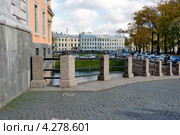 Мост через ров  Михайловского (Инженерного) замка. Санкт-Петербург (2012 год). Редакционное фото, фотограф Александр Щепин / Фотобанк Лори