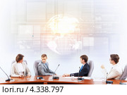 Коллеги на конференции на фоне схем и графиков на экране проектора. Стоковое фото, фотограф Sergey Nivens / Фотобанк Лори
