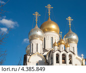 Москва. Собор Рождества Пресвятой Богородицы Зачатьевского монастыря. Синее небо. (2013 год). Стоковое фото, фотограф Борис Сунцов / Фотобанк Лори