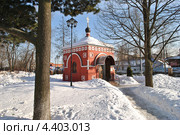 Часовня Матроны Московской в Сходне, город Химки, мкрн. Сходня, Московская область (2013 год). Стоковое фото, фотограф lana1501 / Фотобанк Лори