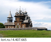 Карелия. Архитектурный ансамбль Кижского погоста (2012 год). Редакционное фото, фотограф Ирина Борсученко / Фотобанк Лори
