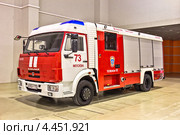 Современный пожарный автомобиль (2012 год). Редакционное фото, фотограф Владимир Сергеев / Фотобанк Лори