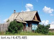 Деревянный дом в деревне Осиновка. Удмуртская Республика. Стоковое фото, фотограф ivolodina / Фотобанк Лори