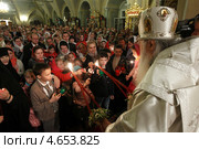 Пасха в Новодевичьем монастыре (2013 год). Редакционное фото, фотограф Дмитрий Неумоин / Фотобанк Лори