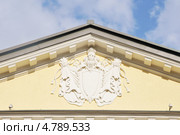 Герб. Городская усадьба Киреевских-Морозовых-Карповых. Главный дом. Москва, улица Большая Ордынка, дом 41. Стоковое фото, фотограф stargal / Фотобанк Лори