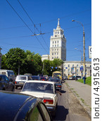 Автомобильная пробка, улица Степана Разина, город Воронеж (2013 год). Редакционное фото, фотограф Вячеслав Палес / Фотобанк Лори