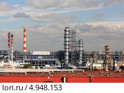Московский нефтеперерабатывающий завод в Капотне (2013 год). Стоковое фото, фотограф Владимир Приземлин / Фотобанк Лори