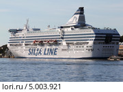 Финляндия. Хельсинки. Паром компании "Silja Line" у пристани Южного порта (2013 год). Редакционное фото, фотограф Александр Тарасенков / Фотобанк Лори