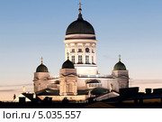 Финляндия. Хельсинки. Купола Лютеранского Кафедрального Собора ночью (2013 год). Стоковое фото, фотограф Александр Тарасенков / Фотобанк Лори