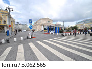 Автомобильная парковка "МП Большой Театр", Москва (2013 год). Редакционное фото, фотограф lana1501 / Фотобанк Лори