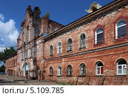 Детско-юношеская спортивная школа № 4, г. Киров (Вятка) Динамовский пр., 12 (2013 год). Стоковое фото, фотограф Алексей Гусев / Фотобанк Лори