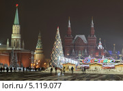Москва, Красная площадь, ночной вид (2011 год). Редакционное фото, фотограф Дмитрий Неумоин / Фотобанк Лори