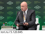 Юрий Кобаладзе - старший советник банка UBS, советский журналист и разведчик, генерал-майор СВР в отставке, профессор МГИМО и радиообозреватель на Международной выставке вооружения, военной техники и боеприпасов RAE-2013 г. Нижний Тагил. Редакционное фото, фотограф Игорь Долгов / Фотобанк Лори