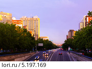 Paseo de la Castellana на закате, Мадрид, Испания (2013 год). Стоковое фото, фотограф Яков Филимонов / Фотобанк Лори