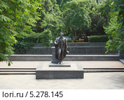 Памятник поэту А. С. Пушкину в Ялте (2013 год). Редакционное фото, фотограф Ельцов Владимир / Фотобанк Лори