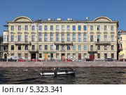Санкт-Петербург, дом Безобразовых — Доходный дом Н. И. Яфа, набережная Фонтанки, 24, архитектор Яфа Л. Ф., 1882 год (2013 год). Редакционное фото, фотограф Игорь Долгов / Фотобанк Лори
