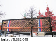 Павильон-чемодан Louis Vuitton на Красной площади (2013 год). Редакционное фото, фотограф Алёшина Оксана / Фотобанк Лори