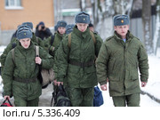 Военный призыв 2013 в областном военкомате города Железнодорожный. Редакционное фото, фотограф Дмитрий Неумоин / Фотобанк Лори