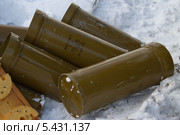 Контейнер от танкового снаряда калибра 125 мм, холостой (2013 год). Редакционное фото, фотограф Marina_Zubritskaya / Фотобанк Лори