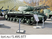 Тяжёлый танк КВ-1С (СССР).Музей военной техники на Поклонной горе в Москве (2013 год). Редакционное фото, фотограф stargal / Фотобанк Лори