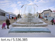 Ледяная скульптура к Универсиаде Красноярск - 2019 (2014 год). Редакционное фото, фотограф Светлана Попова / Фотобанк Лори