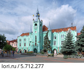 Ратуша в Мукачево, Закарпатье, Украина (2011 год). Редакционное фото, фотограф Михаил Марковский / Фотобанк Лори