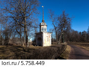 Ораниенбаум, ворота Потешной крепости Петра III (2014 год). Редакционное фото, фотограф Сергей Афанасьев / Фотобанк Лори