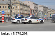 Автомобили дорожно-патрульной  службы на  площади  Восстания. Санкт-Петербург (2014 год). Редакционное фото, фотограф Татьяна Чепикова / Фотобанк Лори