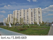 Жилые дома на улице Ключевая, район Братеево, Москва (2014 год). Стоковое фото, фотограф lana1501 / Фотобанк Лори