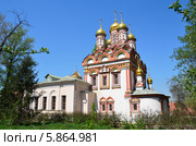 Храм Святителя Николая Чудотворца на Берсеневке в Верхних Садовниках, Москва, Россия (2014 год). Стоковое фото, фотограф Овчинникова Ирина / Фотобанк Лори