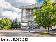 ВДНХ. Вид на павильон № 70 "Москва" (2014 год). Редакционное фото, фотограф Владимир Князев / Фотобанк Лори