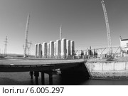 Электролизная станция с ресиверами хранения водорода. Березовская ГРЭС. Красноярский край (2014 год). Редакционное фото, фотограф Валерий Акулич / Фотобанк Лори