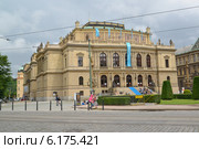 Музыкальный театр в Праге, Чехия (2014 год). Редакционное фото, фотограф Ирина Борсученко / Фотобанк Лори