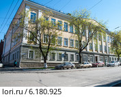 Старый корпус женского епархиального училища – Пермский государственный хореографический колледж (2012 год). Редакционное фото, фотограф Elena Monakhova / Фотобанк Лори