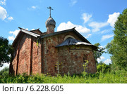 Церковь Иоанна Милостивого на Мячине в Новгороде, Воскресенская слобода (2014 год). Стоковое фото, фотограф Овчинникова Ирина / Фотобанк Лори