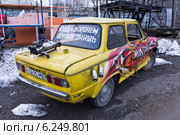 Гоночный "Запорожец" с надписью "Москва - Воронеж хрен догонишь" (2013 год). Редакционное фото, фотограф Sashenkov89 / Фотобанк Лори