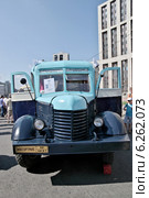 Автобус АКЗ-1 (ЗИС-Аремкуз). Выставка к 90-летнему юбилею московского автобуса. Проспект Академика Сахарова, Москва (2014 год). Редакционное фото, фотограф Илюхина Наталья / Фотобанк Лори