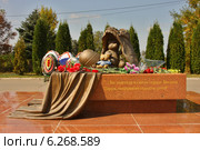 Беслан. Памятник спецназовцам (2012 год). Редакционное фото, фотограф Владимир Трифонов / Фотобанк Лори