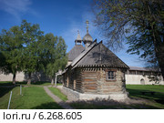 Старая Ладога. Церковь святого великомученика Димитрия Солунского (2014 год). Редакционное фото, фотограф Литвяк Игорь / Фотобанк Лори
