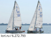 Парусные спортивные килевые яхты класса J/70 на воде (2014 год). Редакционное фото, фотограф Svet / Фотобанк Лори